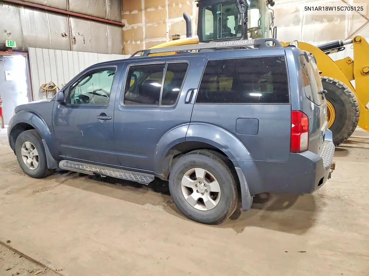 2005 Nissan Pathfinder Xe VIN: 5N1AR18W15C705125 Lot: 55060216