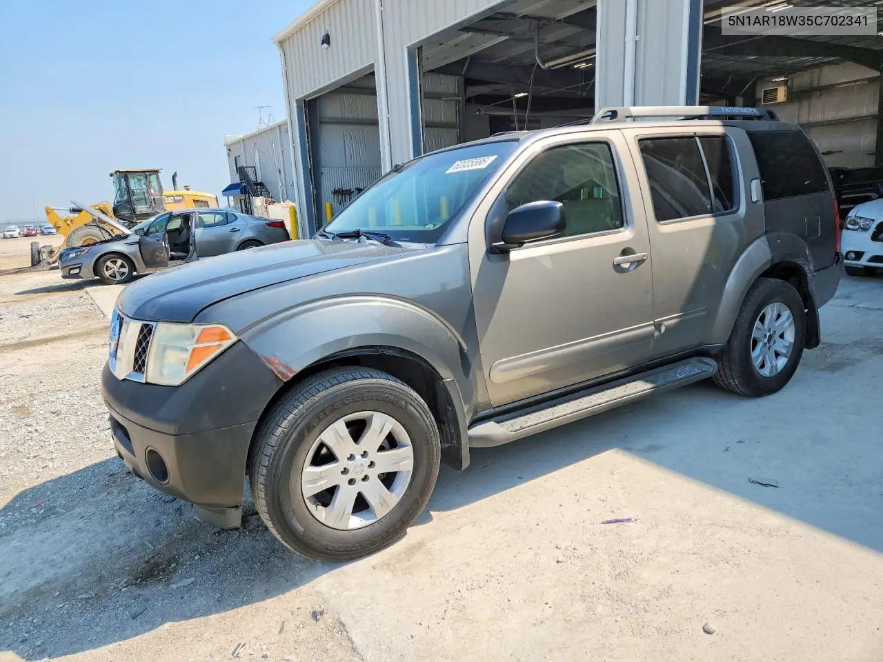 2005 Nissan Pathfinder Xe VIN: 5N1AR18W35C702341 Lot: 62035586