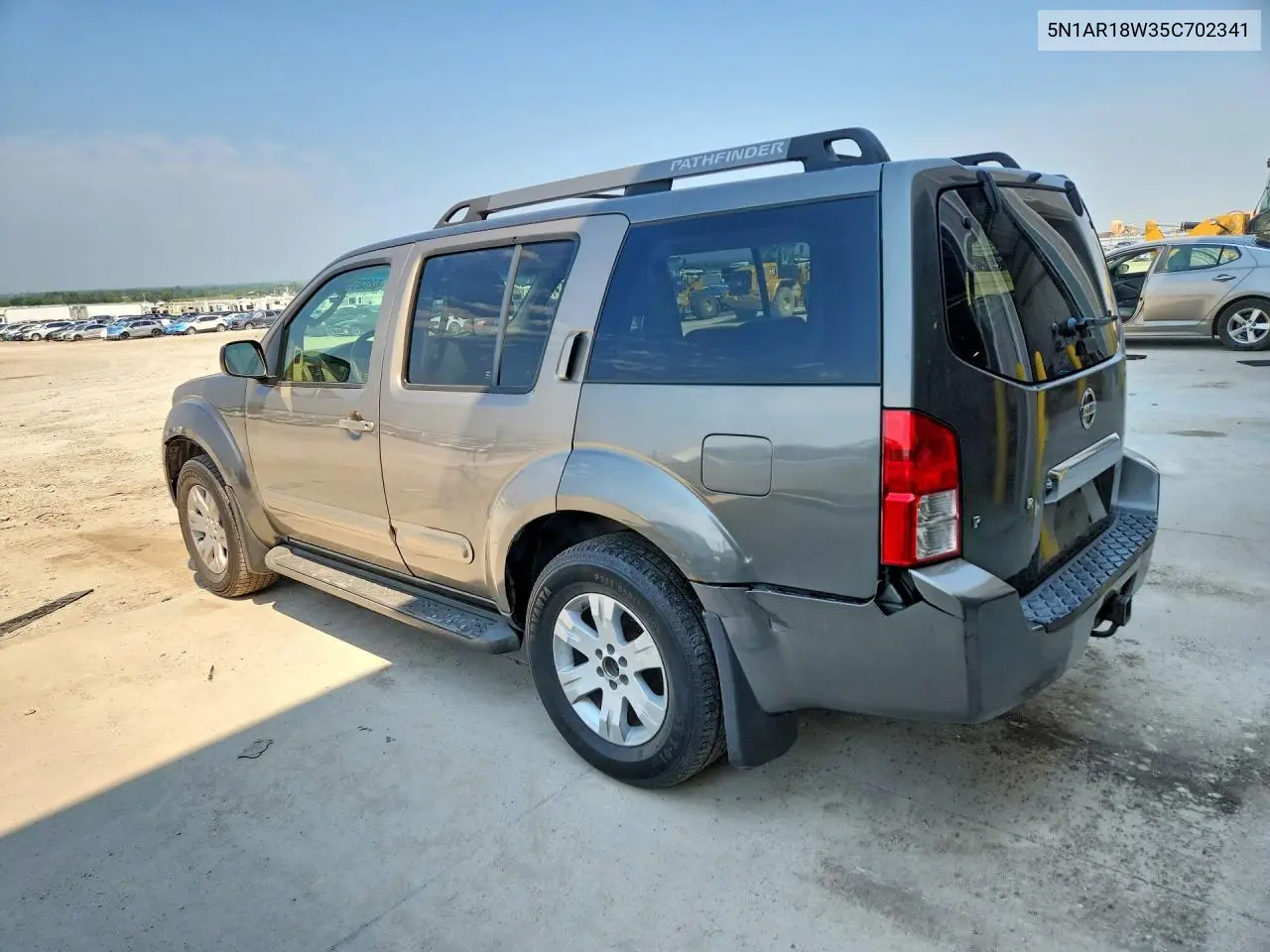 2005 Nissan Pathfinder Xe VIN: 5N1AR18W35C702341 Lot: 62035586