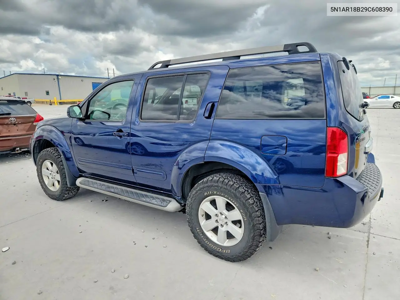 2009 Nissan Pathfinder S VIN: 5N1AR18B29C608390 Lot: 55549126