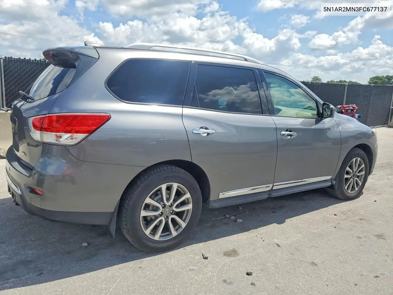 2015 Nissan Pathfinder Sl VIN: 5N1AR2MN3FC677137 Lot: 57390776