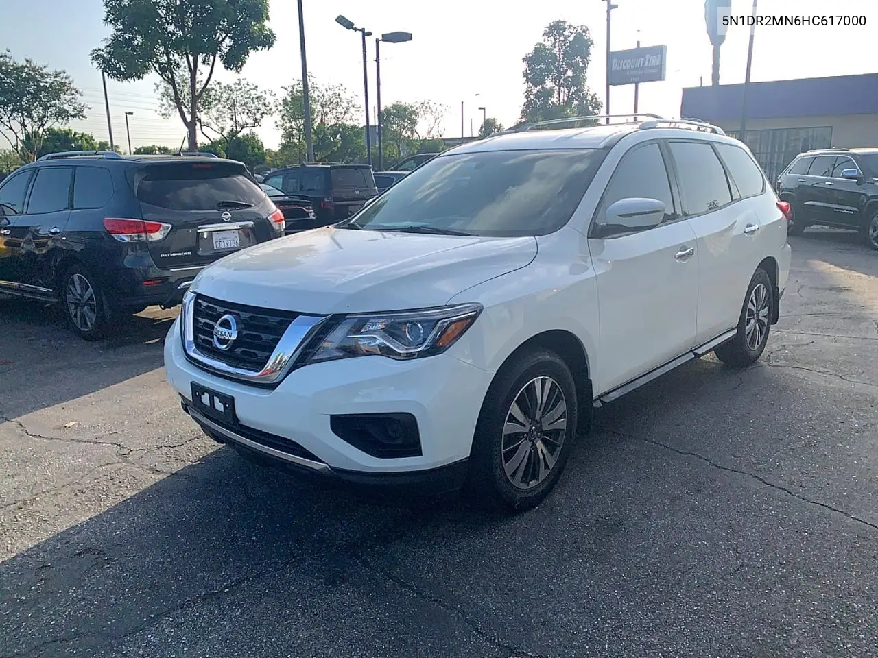 5N1DR2MN6HC617000 2017 Nissan Pathfinder S