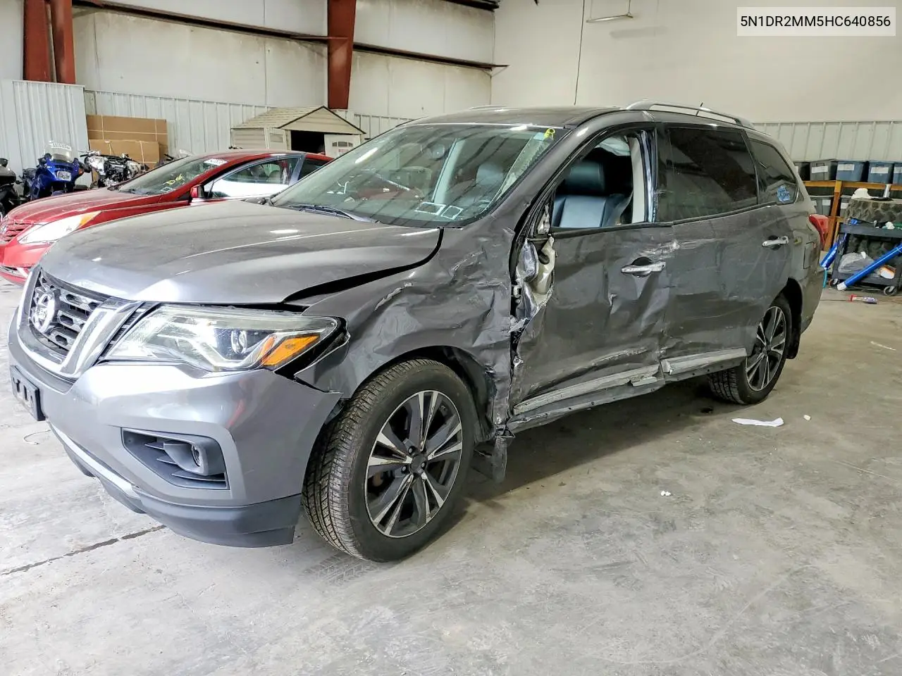 2017 Nissan Pathfinder Platinum