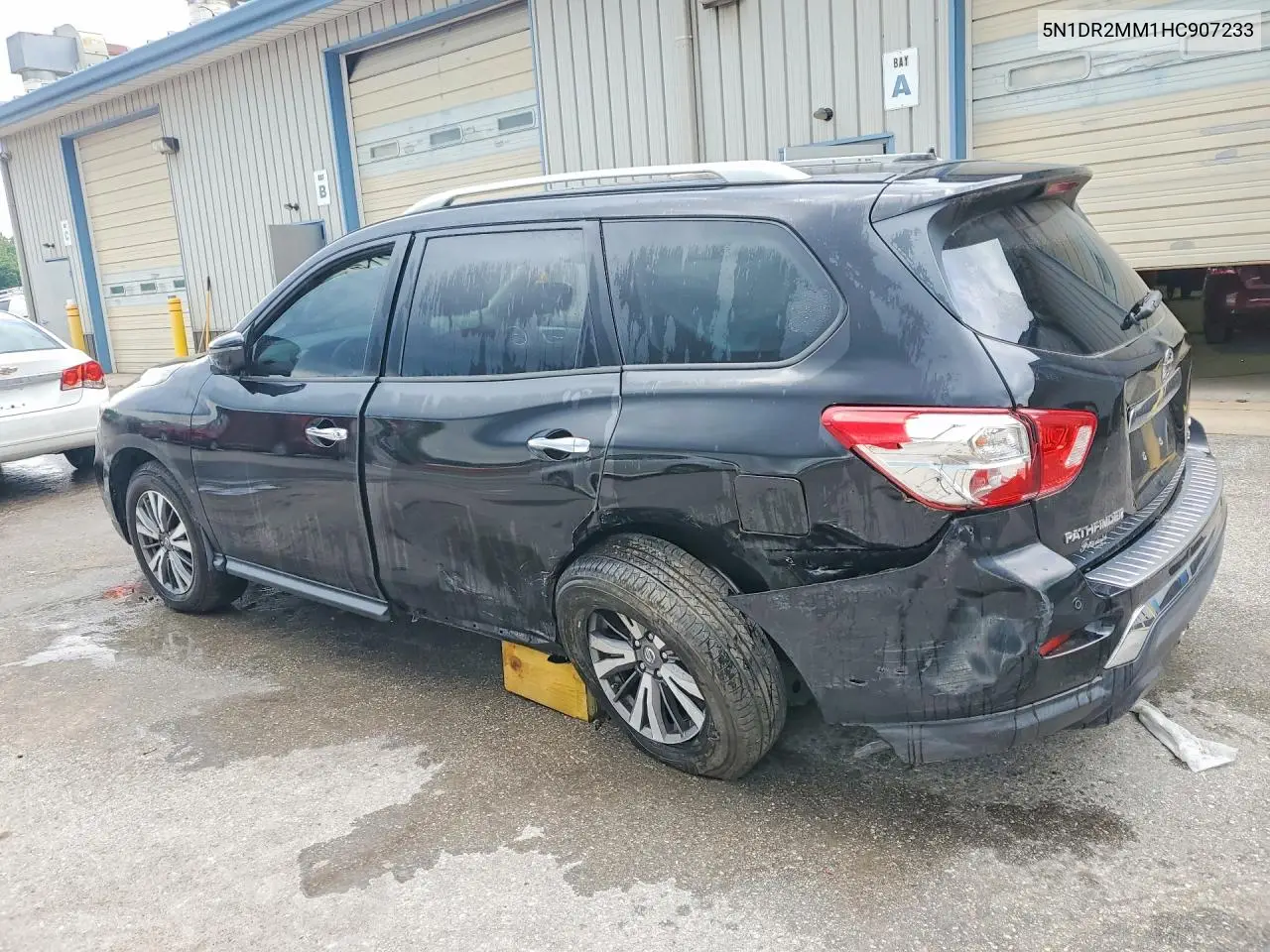 2017 Nissan Pathfinder Sl VIN: 5N1DR2MM1HC907233 Lot: 56791776