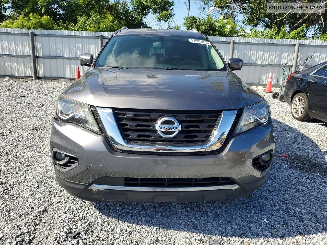 2017 Nissan Pathfinder Platinum VIN: 5N1DR2MN3HC607993 Lot: 57090086