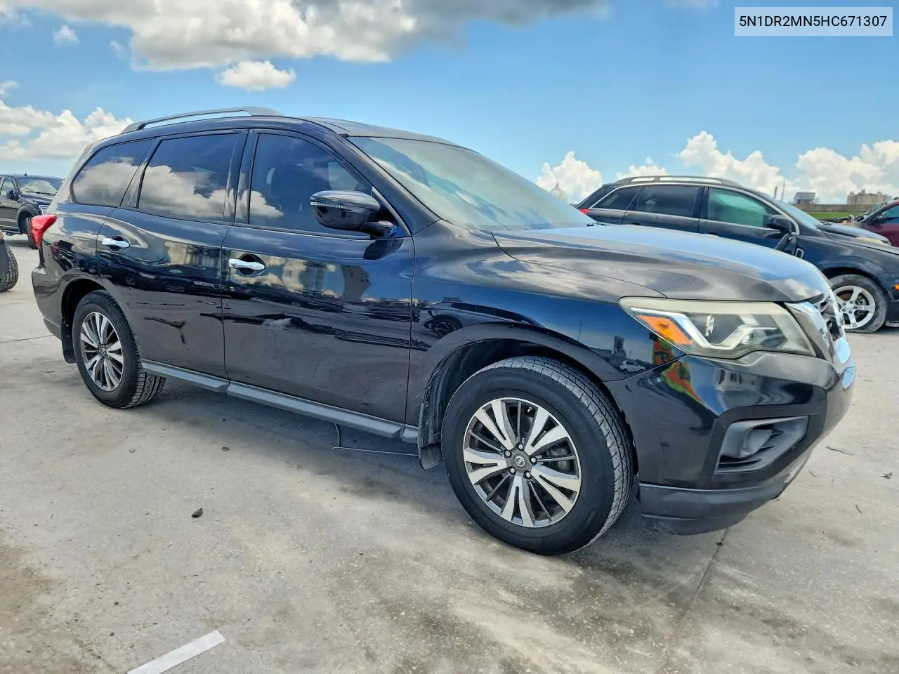 2017 Nissan Pathfinder S VIN: 5N1DR2MN5HC671307 Lot: 57376116
