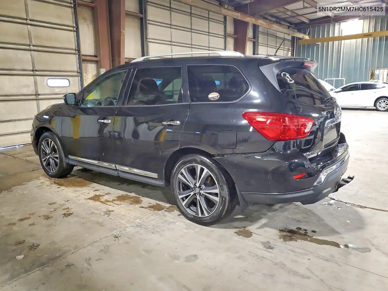 2017 Nissan Pathfinder Platinum VIN: 5N1DR2MM7HC615425 Lot: 57595886