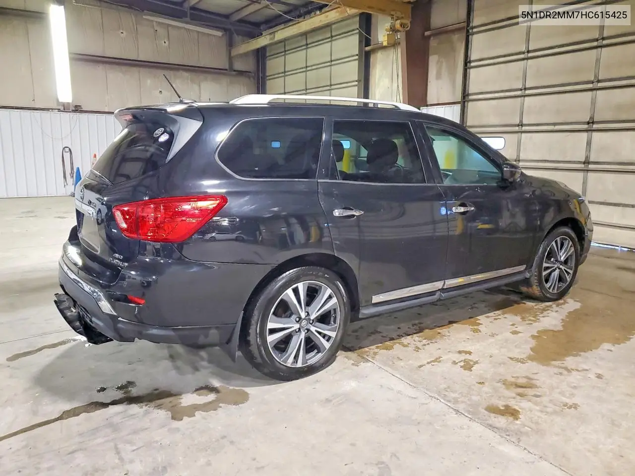 2017 Nissan Pathfinder Platinum VIN: 5N1DR2MM7HC615425 Lot: 57595886