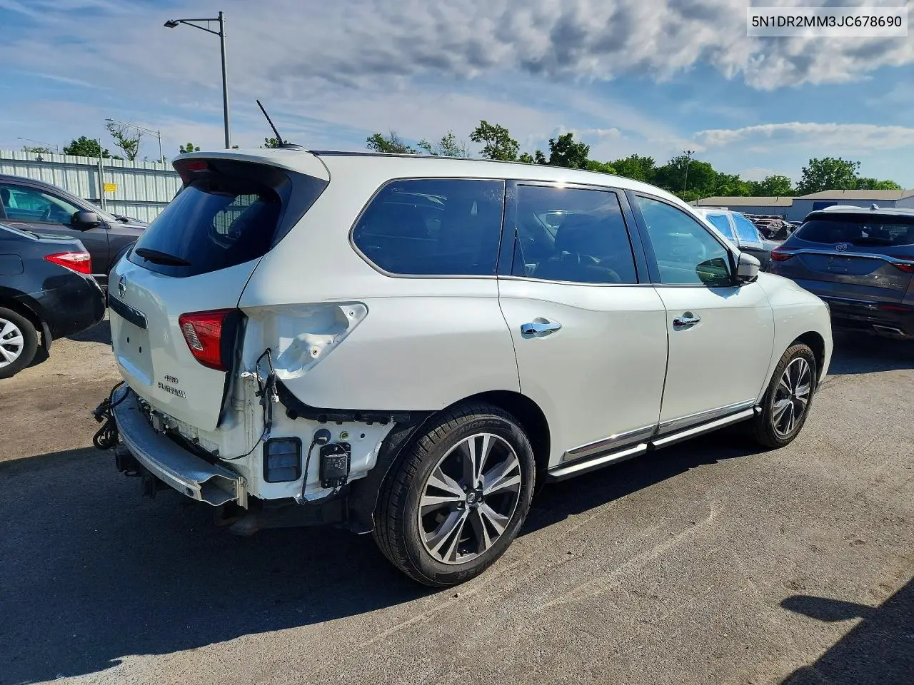 2018 Nissan Pathfinder Platinum VIN: 5N1DR2MM3JC678690 Lot: 57552676