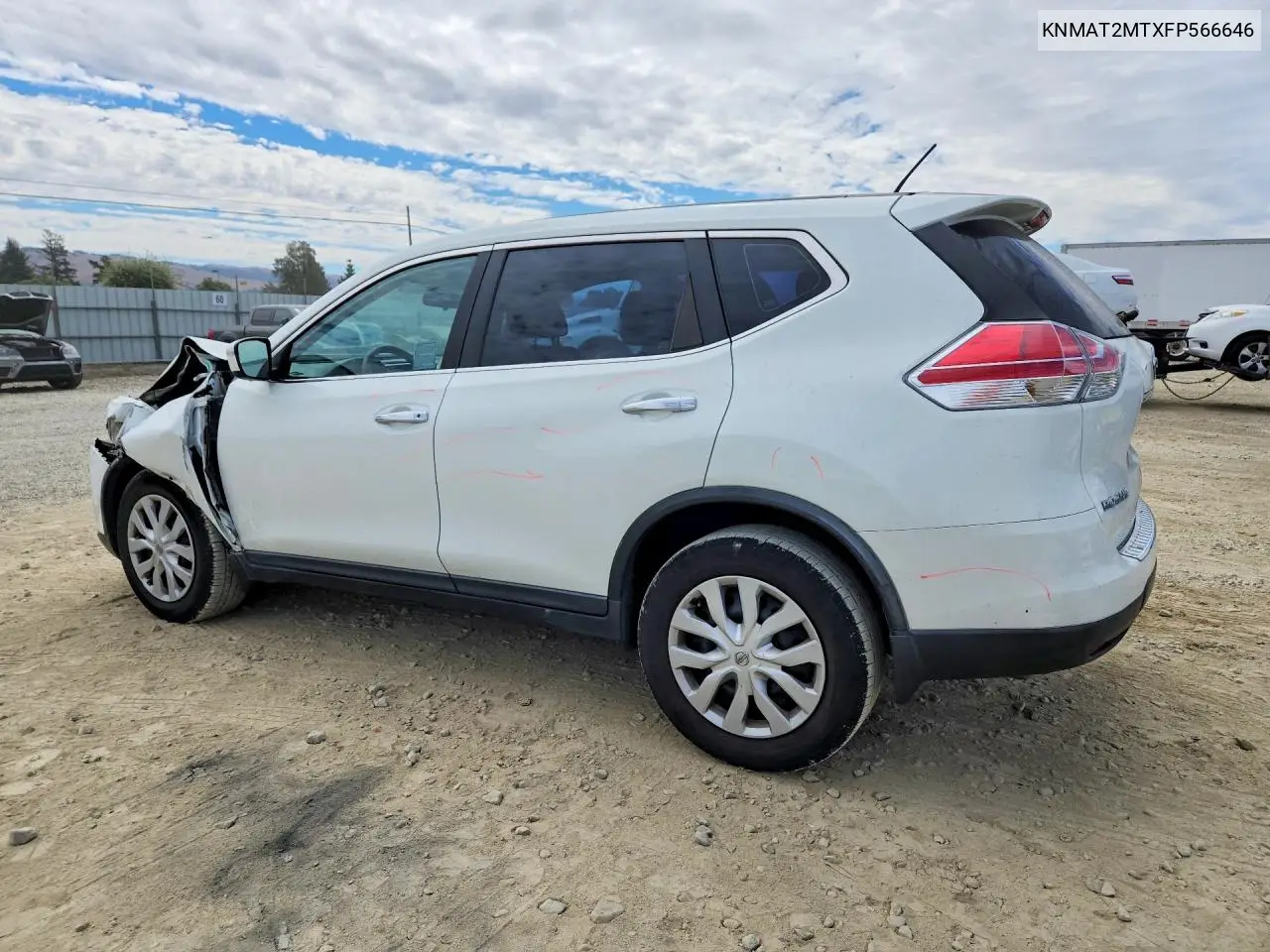 KNMAT2MTXFP566646 2015 Nissan Rogue S
