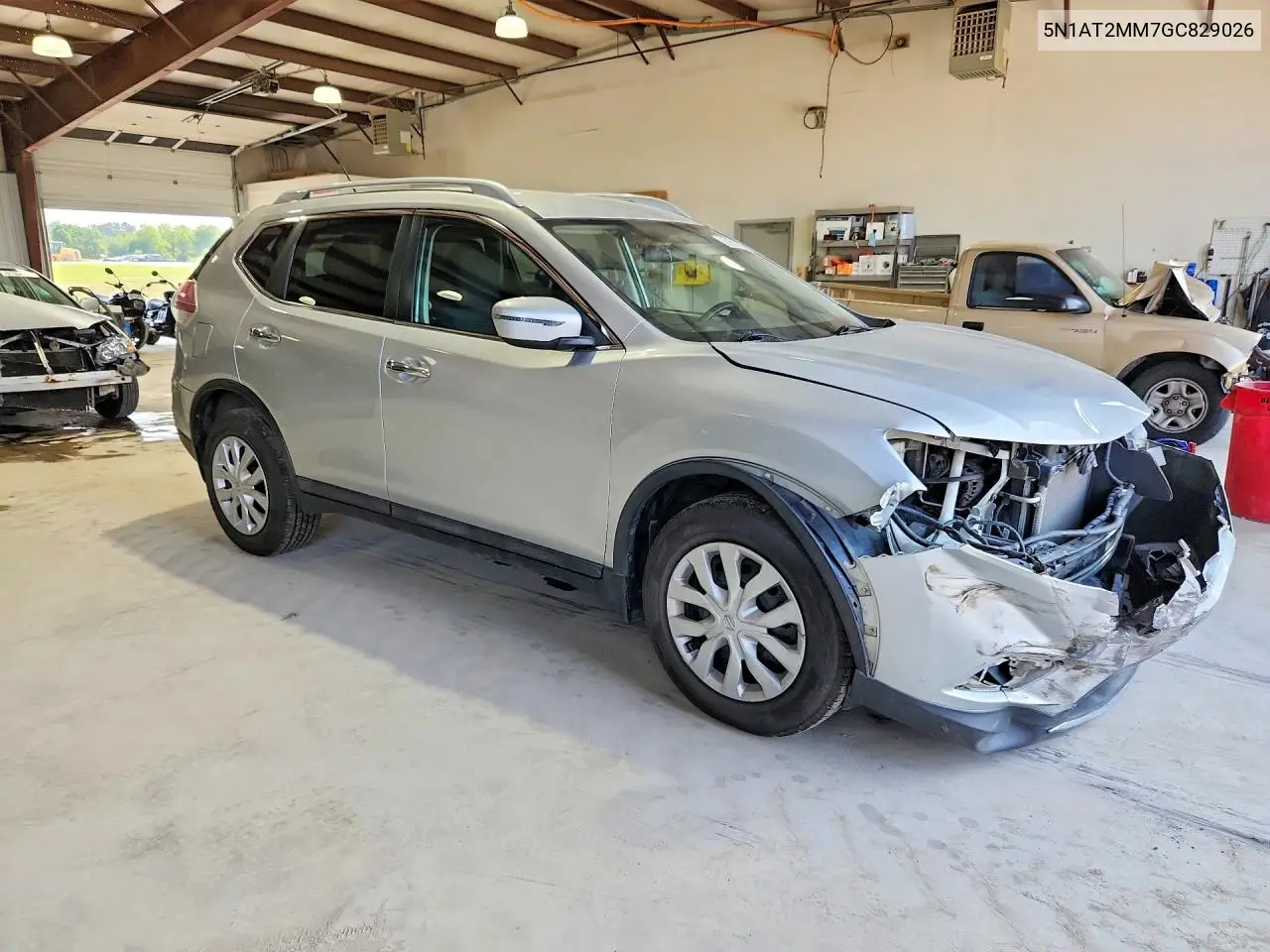 2016 Nissan Rogue S VIN: 5N1AT2MM7GC829026 Lot: 61511126