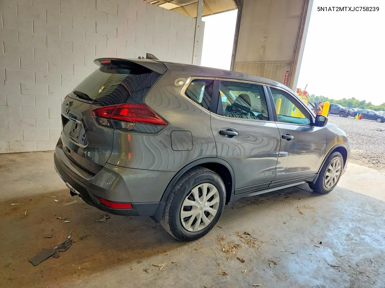 2018 Nissan Rogue S VIN: 5N1AT2MTXJC758239 Lot: 61923216