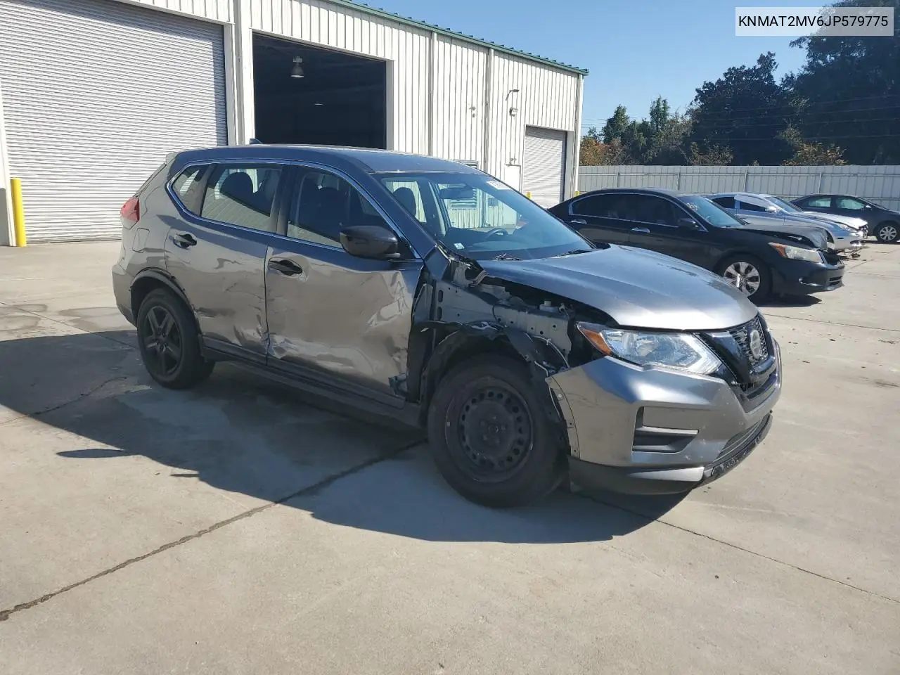 KNMAT2MV6JP579775 2018 Nissan Rogue S