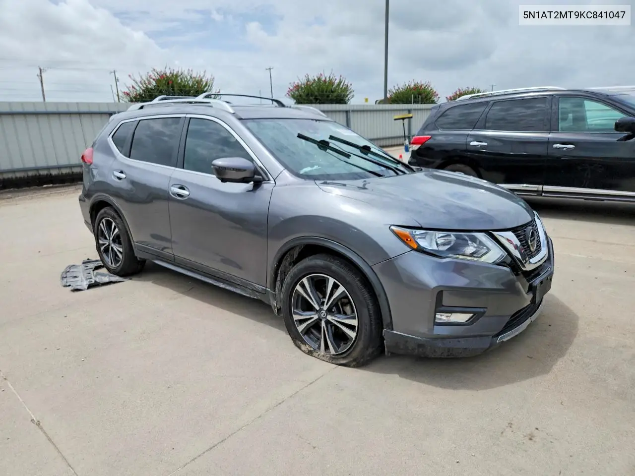 2019 Nissan Rogue Sv VIN: 5N1AT2MT9KC841047 Lot: 61428346