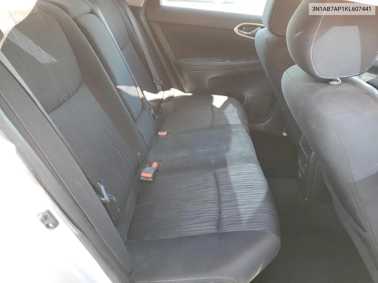 3N1AB7AP1KL607441 2019 Nissan Sentra S