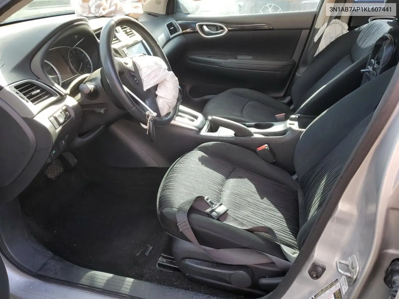 3N1AB7AP1KL607441 2019 Nissan Sentra S