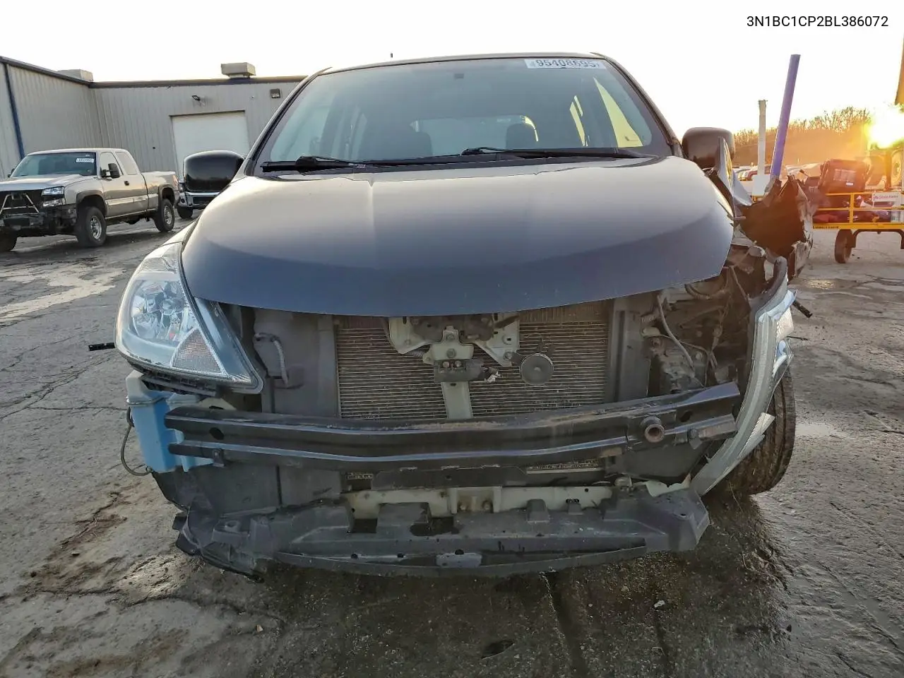 3N1BC1CP2BL386072 2011 Nissan Versa 1.8 S