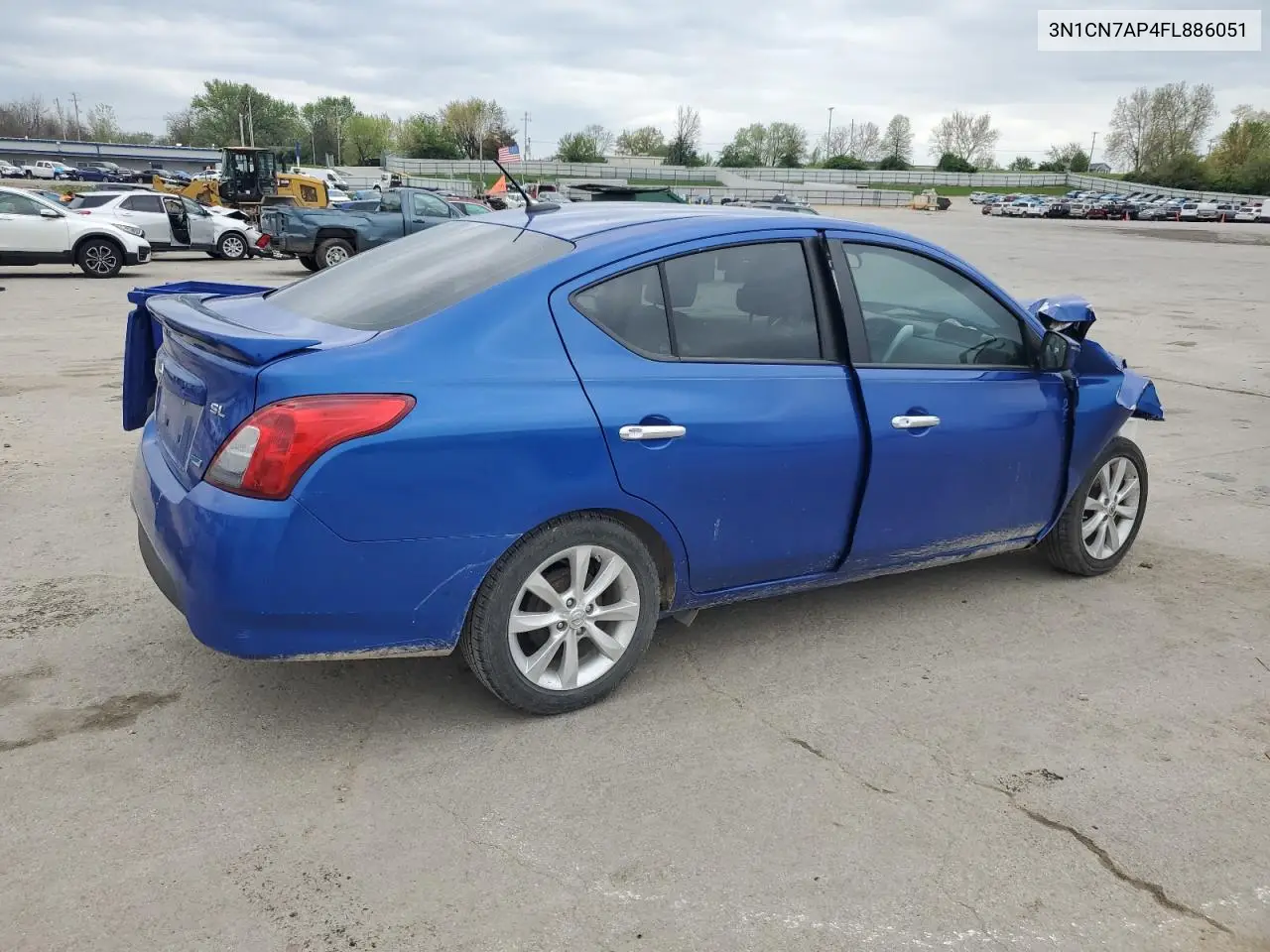 3N1CN7AP4FL886051 2015 Niss Versa S