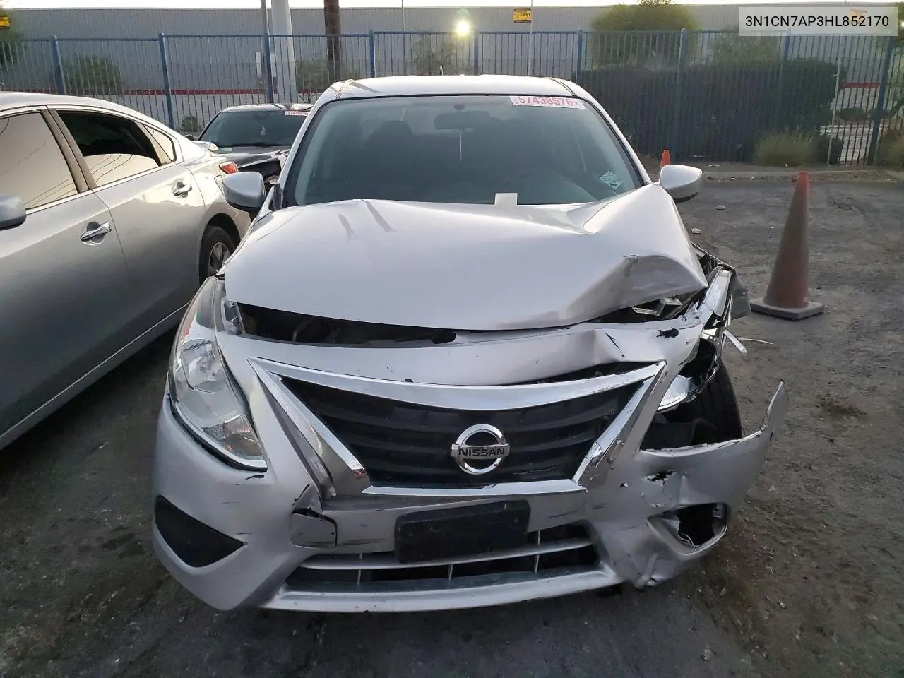 2017 Nissan Versa 1.6 S Plus VIN: 3N1CN7AP3HL852170 Lot: 57438576