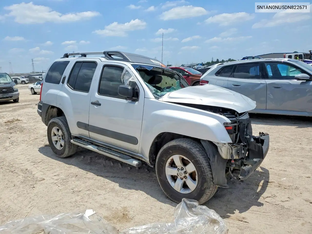 5N1AN0NU5DN822671 2013 Nissan Xterra X