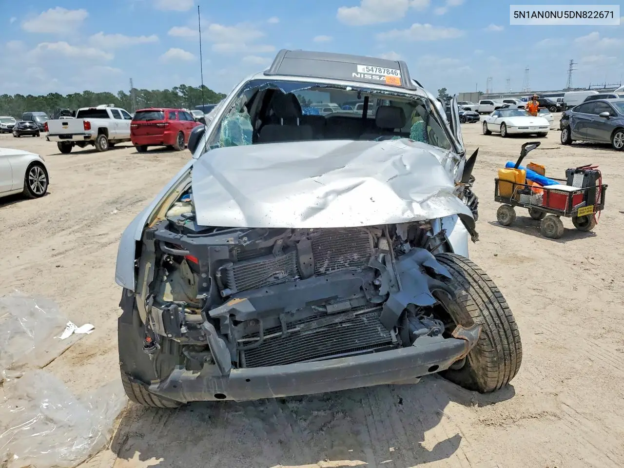 5N1AN0NU5DN822671 2013 Nissan Xterra X