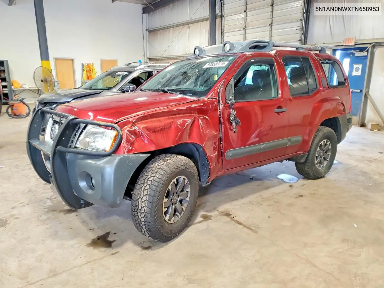 2015 Nissan Xterra Pro-4X VIN: 5N1AN0NWXFN658953 Lot: 59850316
