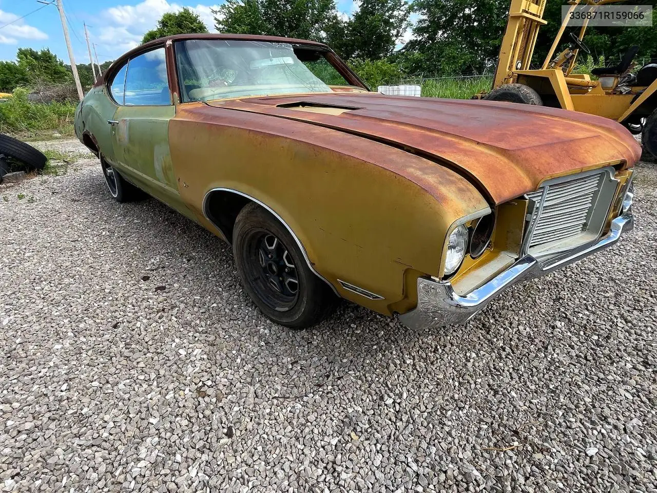 1971 Oldsmobile Cutlass 2 Door Coupe