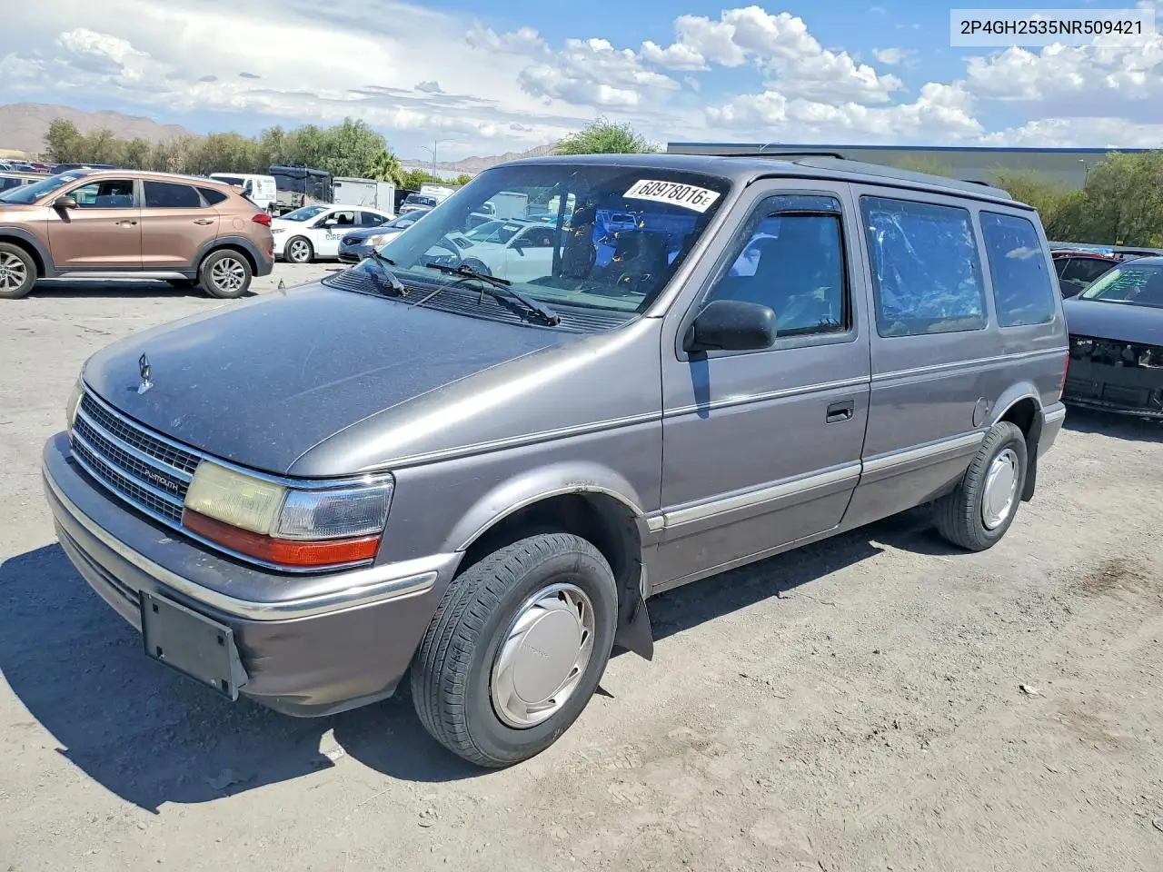 1992 Plymouth Voyager VIN: 2P4GH2535NR509421 Lot: 60978016