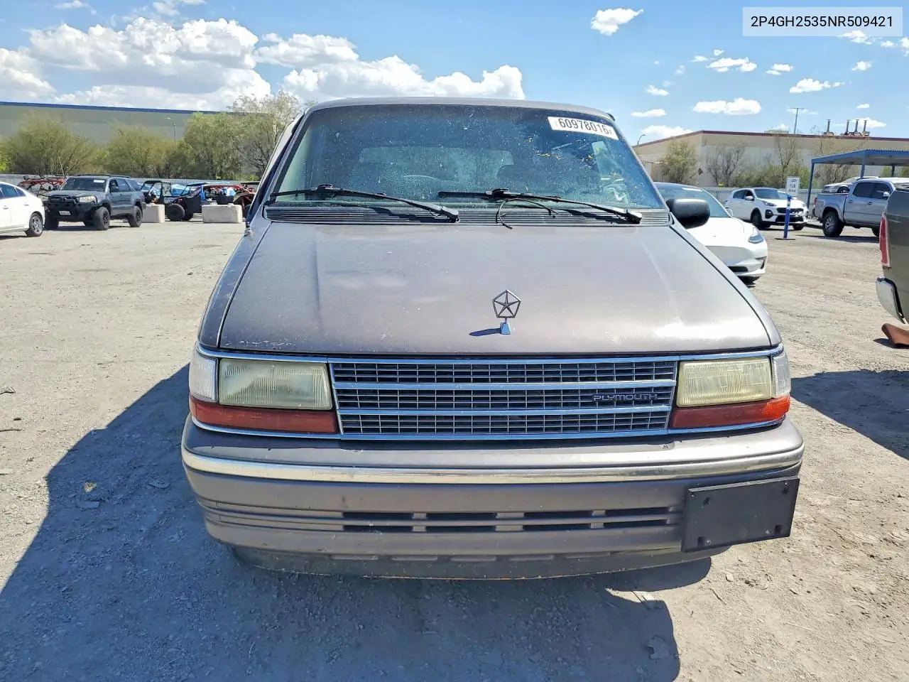 1992 Plymouth Voyager VIN: 2P4GH2535NR509421 Lot: 60978016