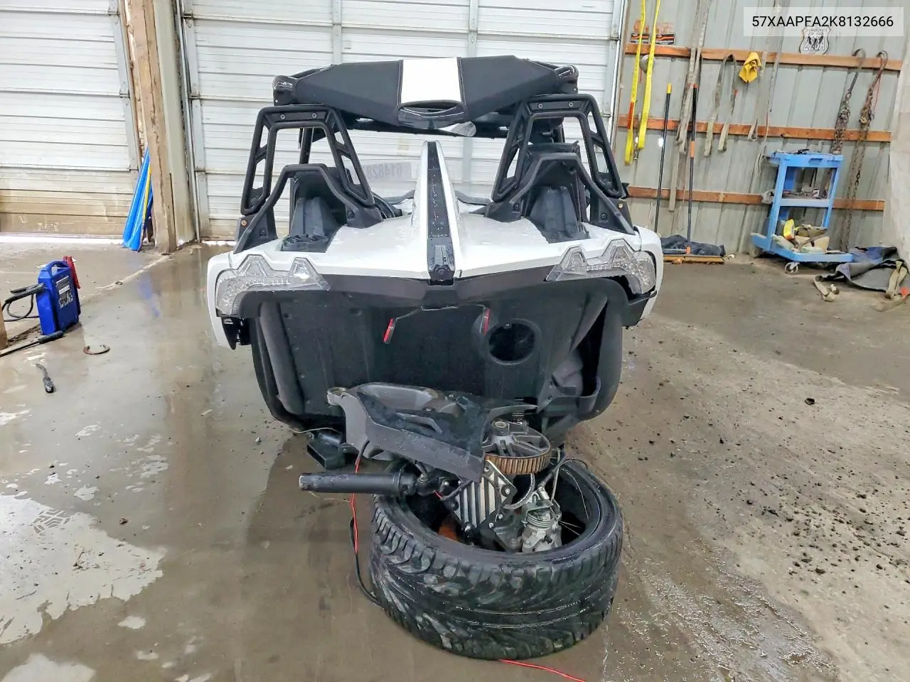 2019 Polaris Slingshot Sl VIN: 57XAAPFA2K8132666 Lot: 61482836