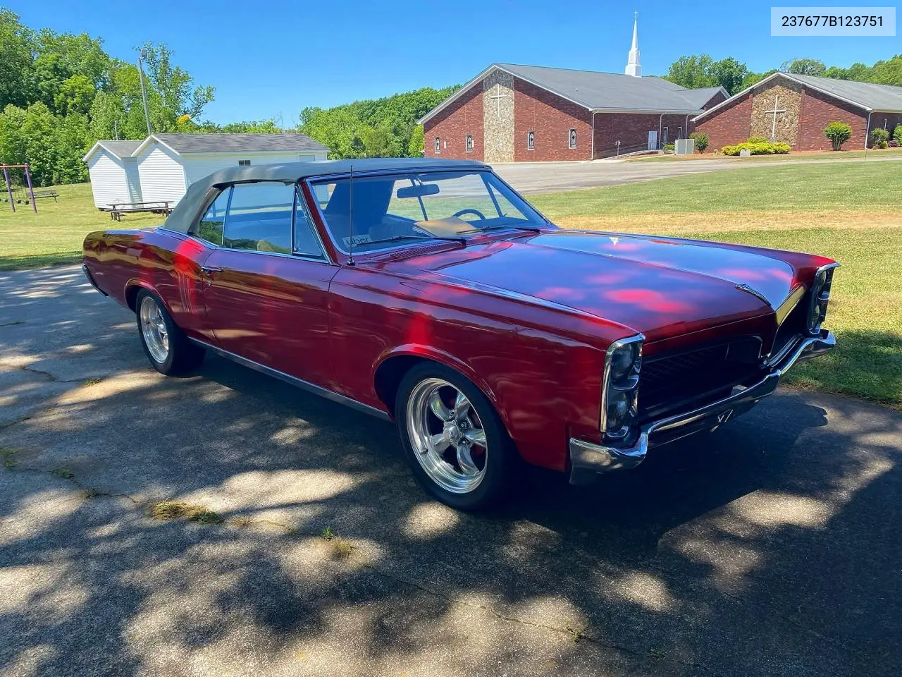 1967 Pontiac Lemans Convertible VIN: 237677B123751 Lot: 52601836