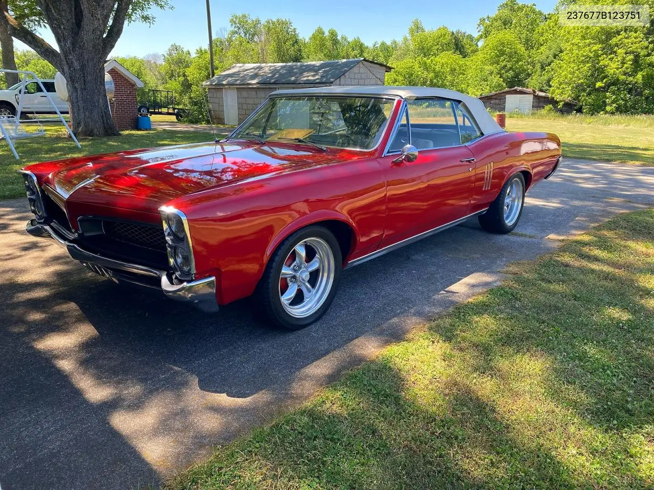 1967 Pontiac Lemans Convertible VIN: 237677B123751 Lot: 52601836