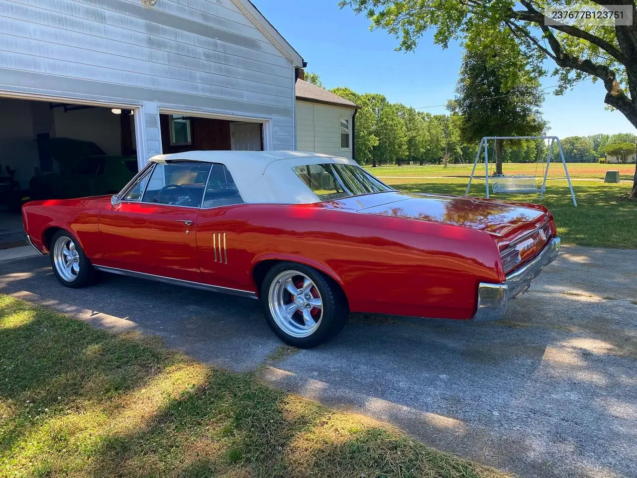 1967 Pontiac Lemans Convertible VIN: 237677B123751 Lot: 52601836