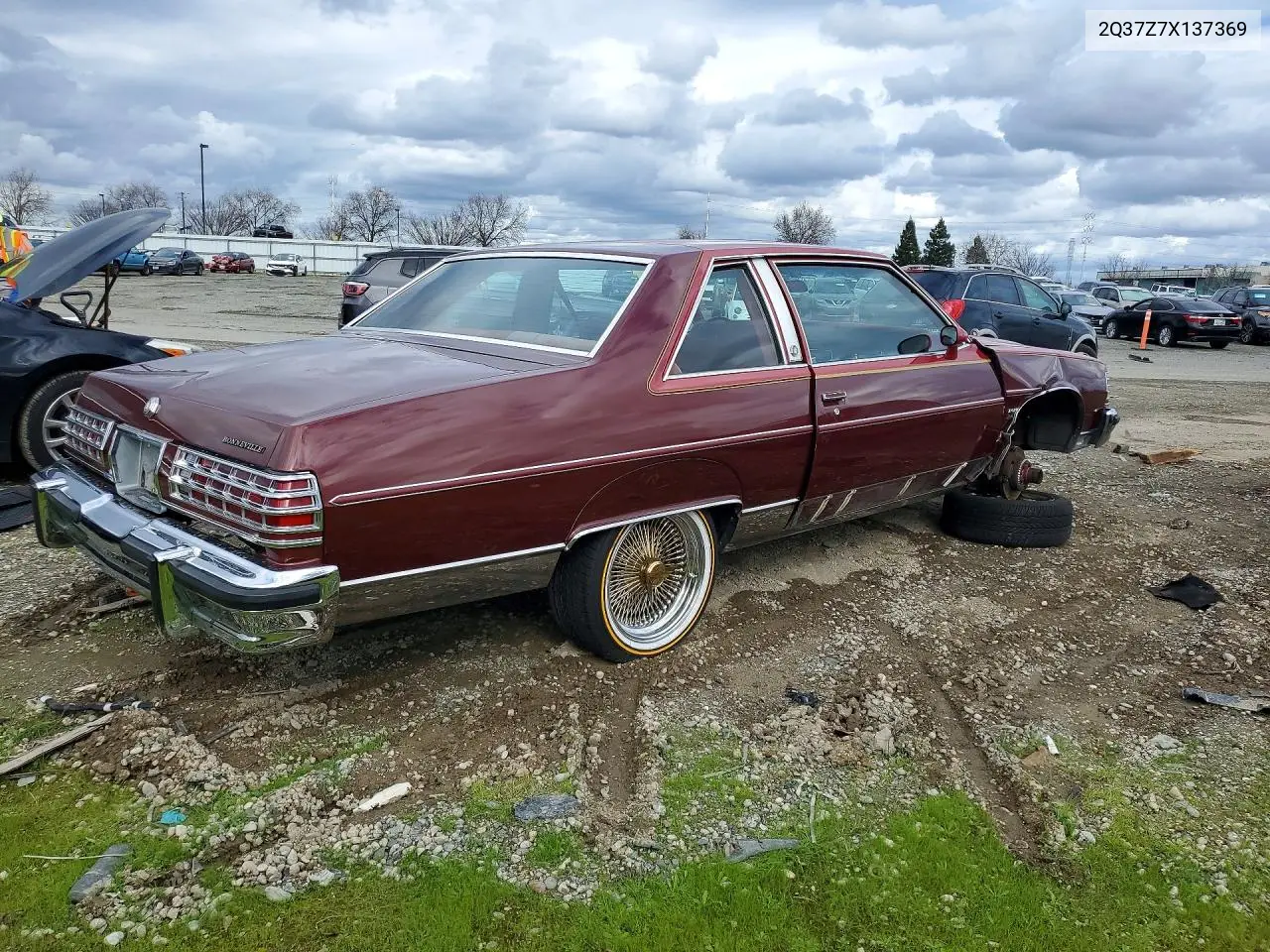 1977 Pontiac Bonneville 2D Brough VIN: 2Q37Z7X137369 Lot: 76499935