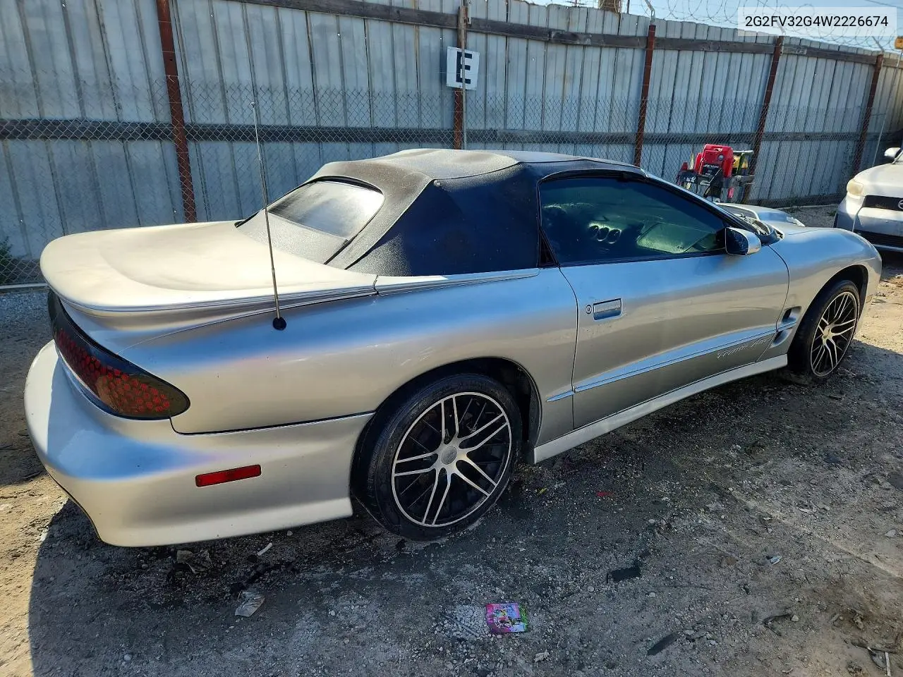 1998 Pontiac Firebird Trans Am VIN: 2G2FV32G4W2226674 Lot: 60143206