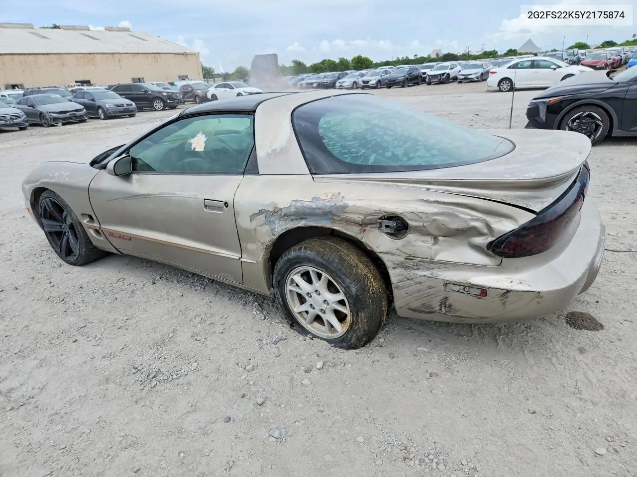 2000 Pontiac Firebird VIN: 2G2FS22K5Y2175874 Lot: 59318486