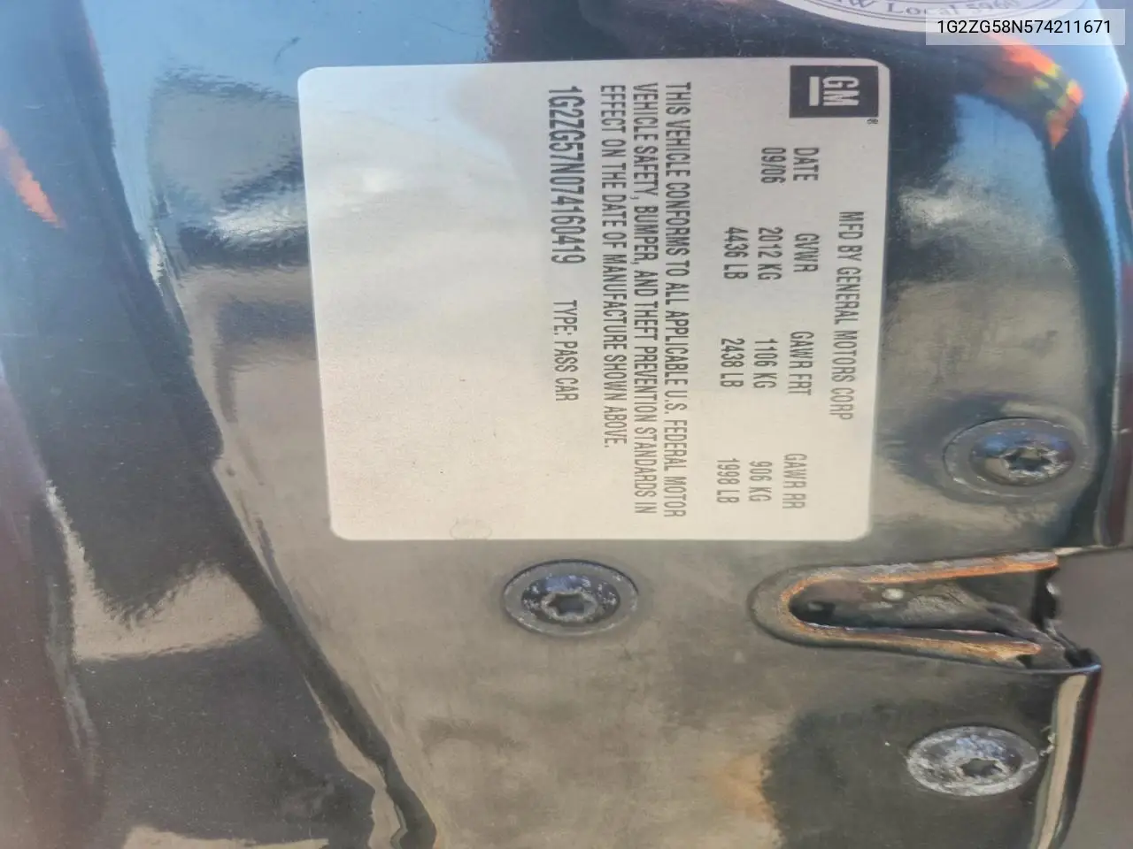 2007 Pontiac G6 Base VIN: 1G2ZG58N574211671 Lot: 61131176