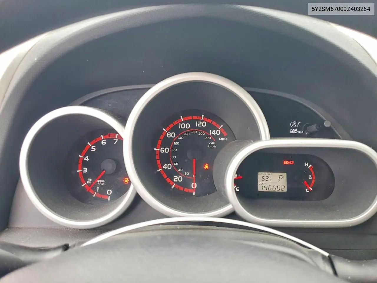 2009 Pontiac Vibe VIN: 5Y2SM67009Z403264 Lot: 56438646
