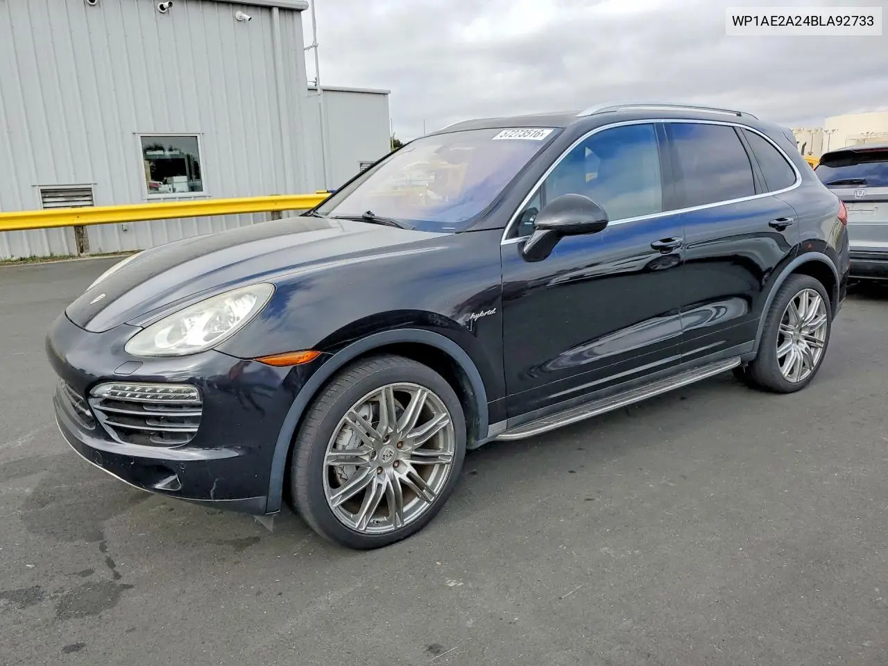 2011 Porsche Cayenne S Hybrid VIN: WP1AE2A24BLA92733 Lot: 57273516