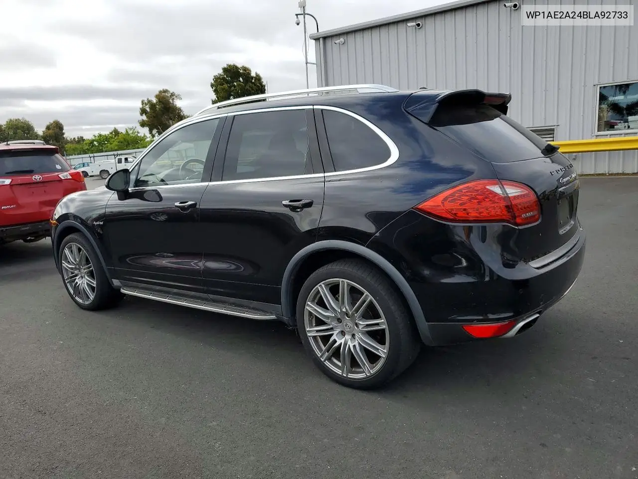 2011 Porsche Cayenne S Hybrid VIN: WP1AE2A24BLA92733 Lot: 57273516