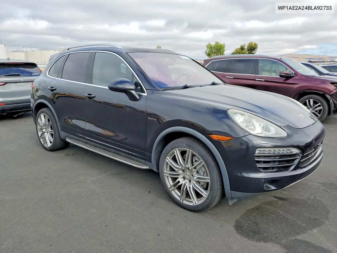 2011 Porsche Cayenne S Hybrid VIN: WP1AE2A24BLA92733 Lot: 57273516