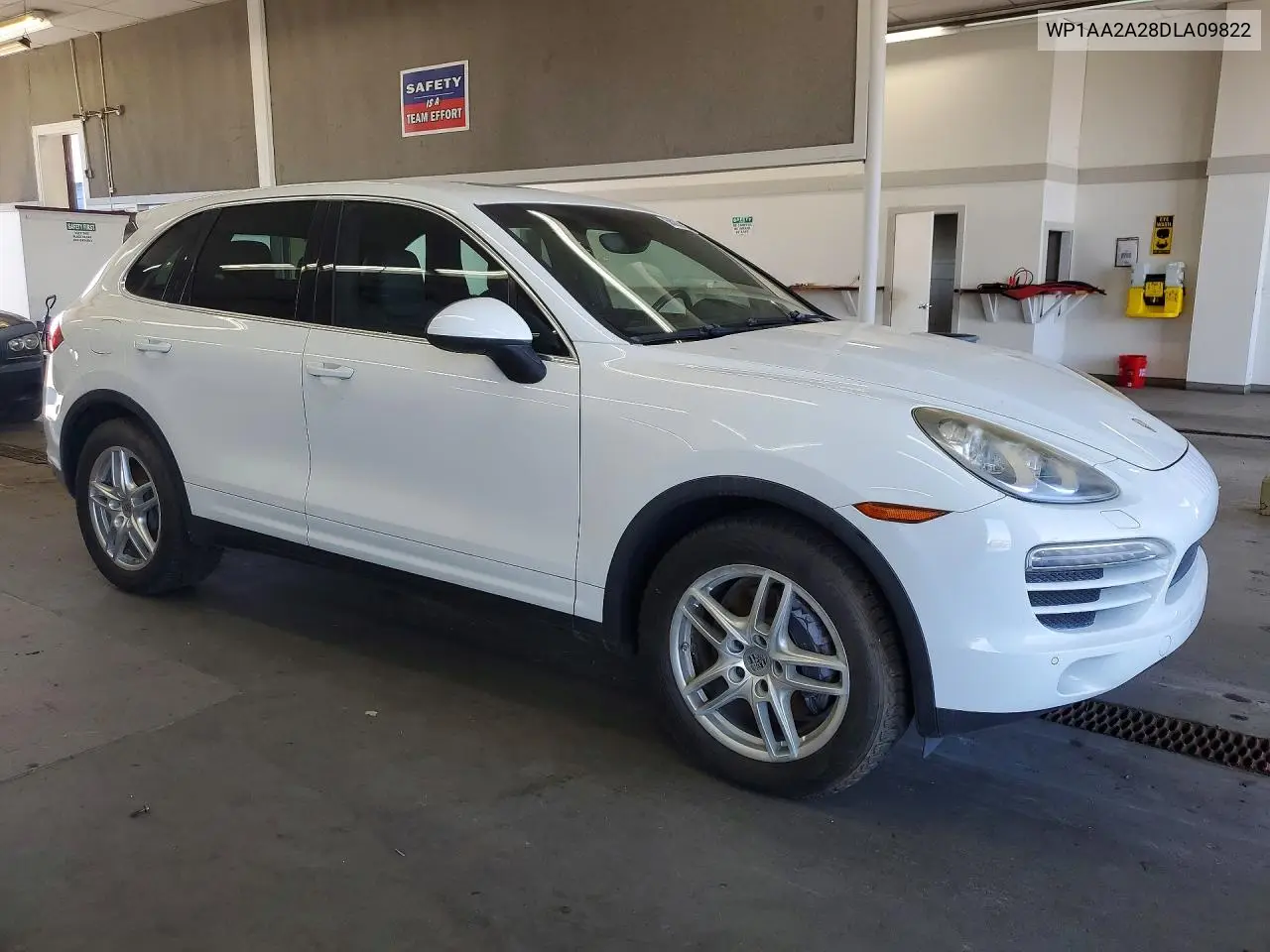 2013 Porsche Cayenne VIN: WP1AA2A28DLA09822 Lot: 58293536