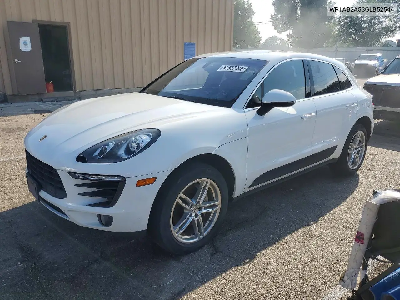 2016 Porsche Macan S VIN: WP1AB2A53GLB52544 Lot: 59657046