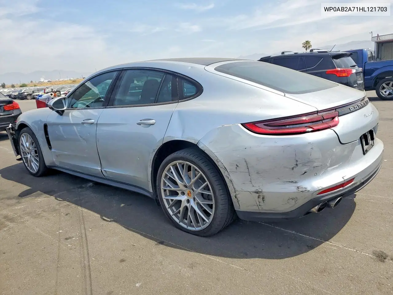 2017 Porsche Panamera 4S VIN: WP0AB2A71HL121703 Lot: 55924016