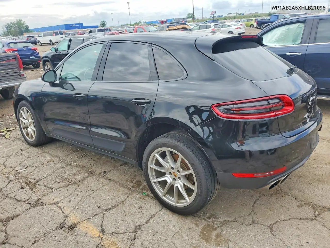 2017 Porsche Macan S VIN: WP1AB2A5XHLB21096 Lot: 58417186