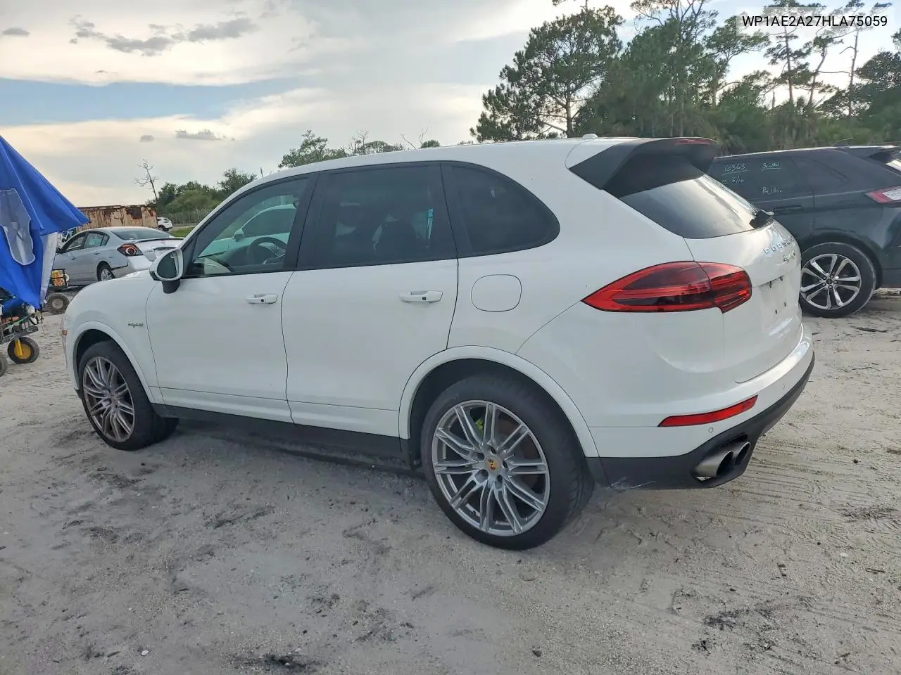 2017 Porsche Cayenne Se Hybrid Platinum VIN: WP1AE2A27HLA75059 Lot: 58557096