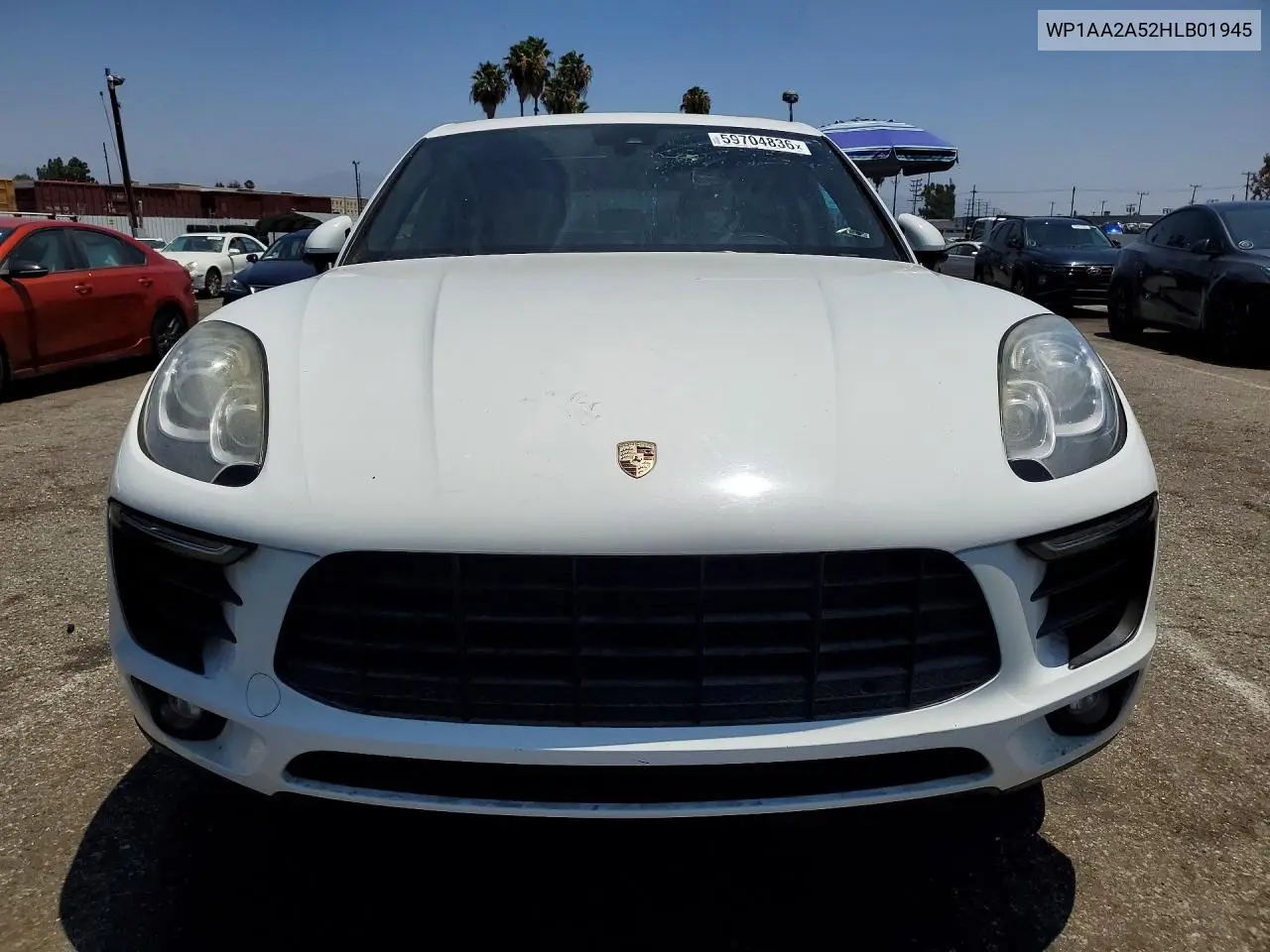 2017 Porsche Macan VIN: WP1AA2A52HLB01945 Lot: 59704836