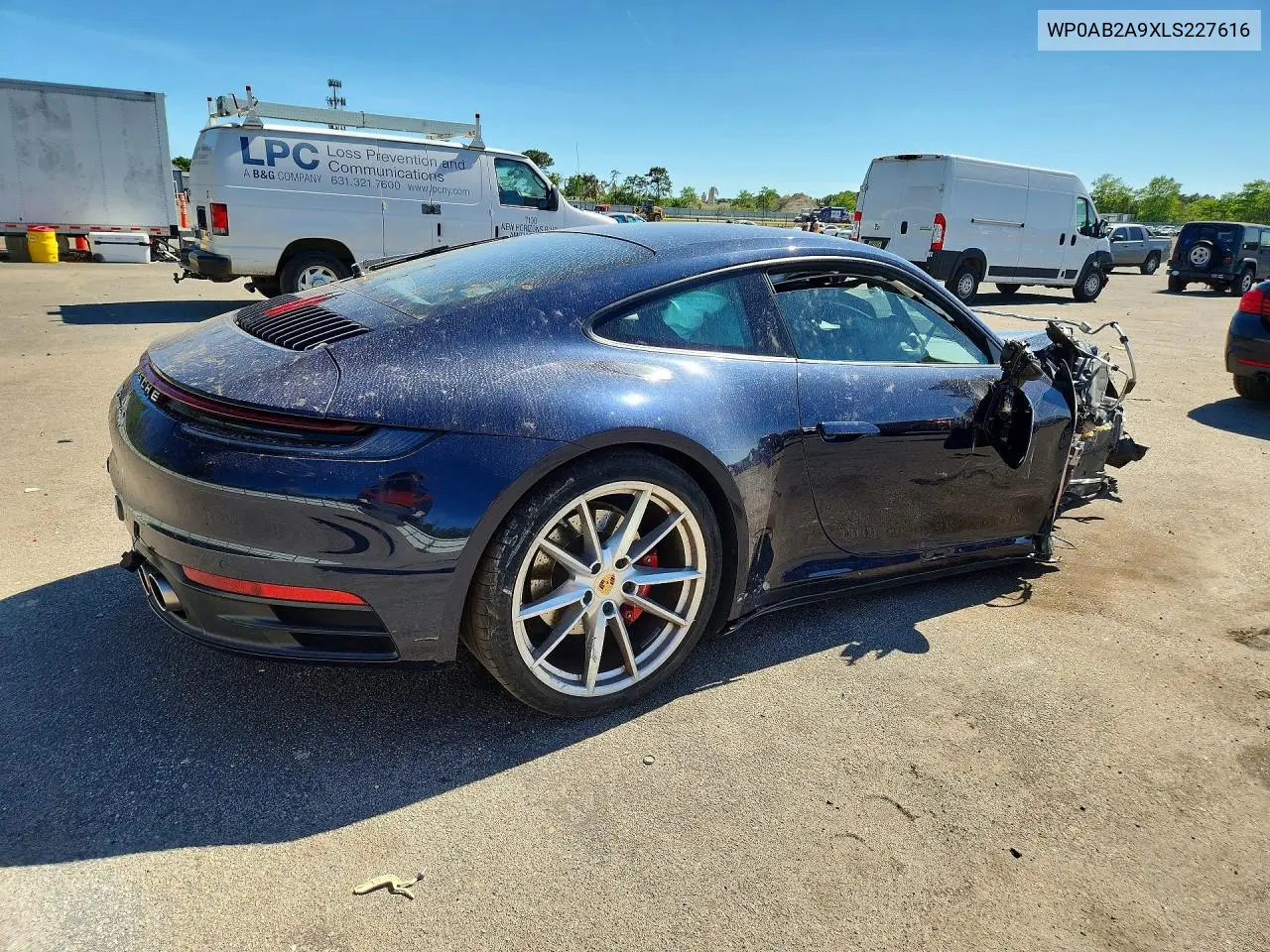 911