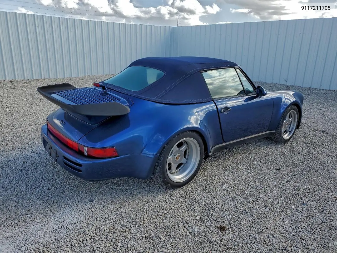 1977 Porsche 911 Turbo VIN: 9117211705 Lot: 98541095