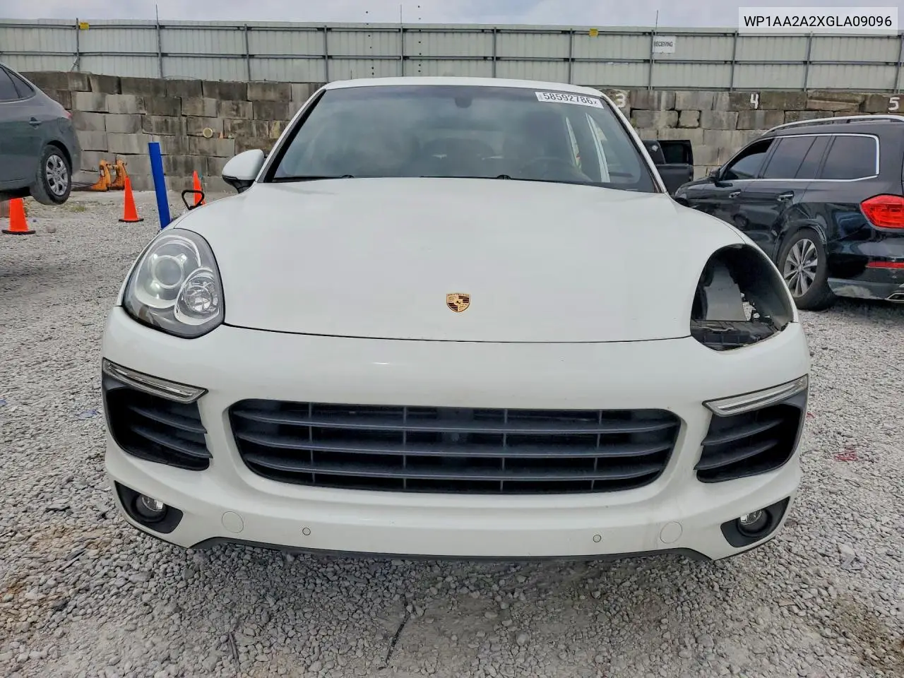 2016 Porsche Cayenne VIN: WP1AA2A2XGLA09096 Lot: 58592786